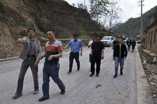 云南省公路局到彝良調研督促指導交通扶貧和農村公路建設