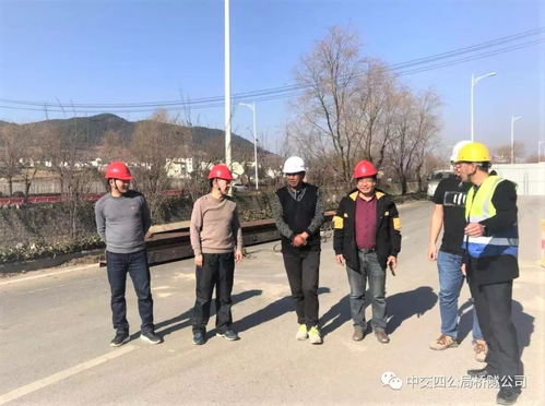 云南省公路局高速公路項目建設監督管理昭通辦公室主任和世武一行到十公司都香項目指導工作