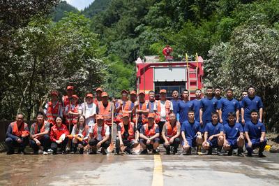 【云南】橘紅鐵軍顯擔(dān)當(dāng) 晝夜奮戰(zhàn)保暢通--云南威信“7?09”特大暴雨災(zāi)害搶險(xiǎn)保通側(cè)記